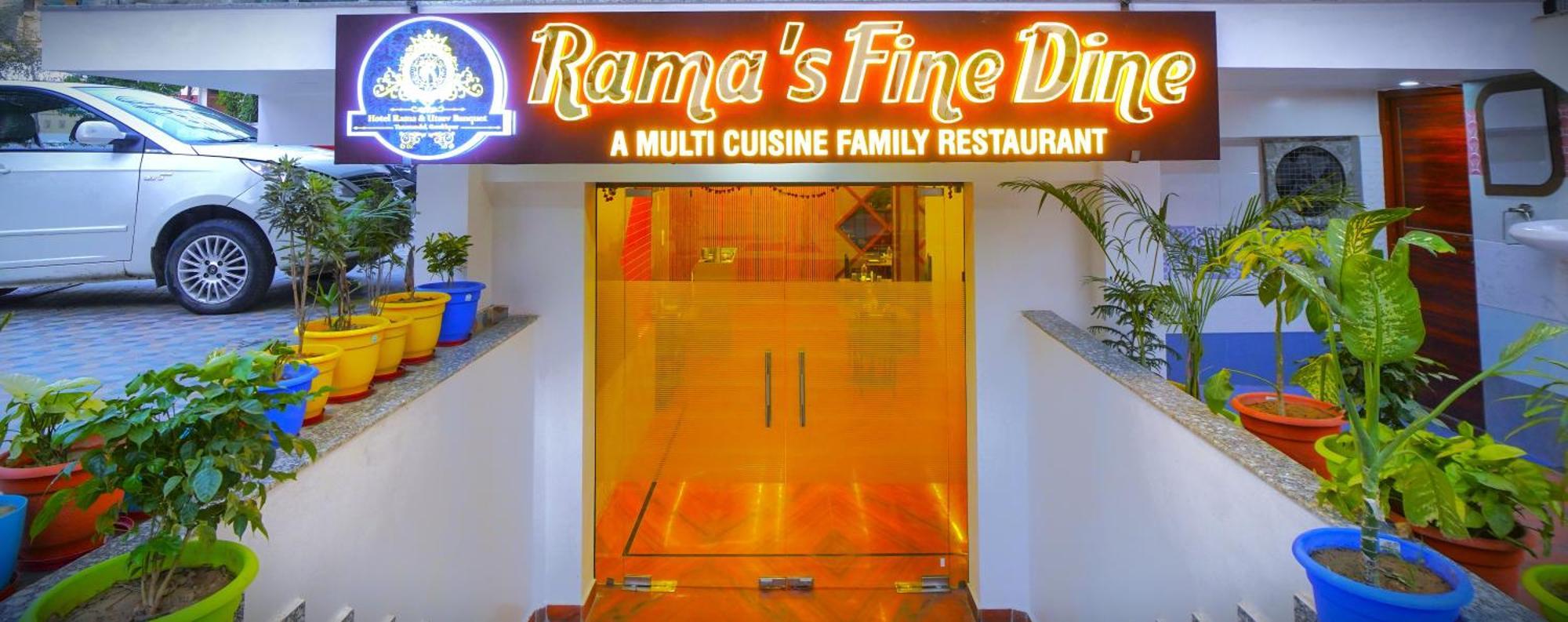 גורקפור Hotel Rama מראה חיצוני תמונה