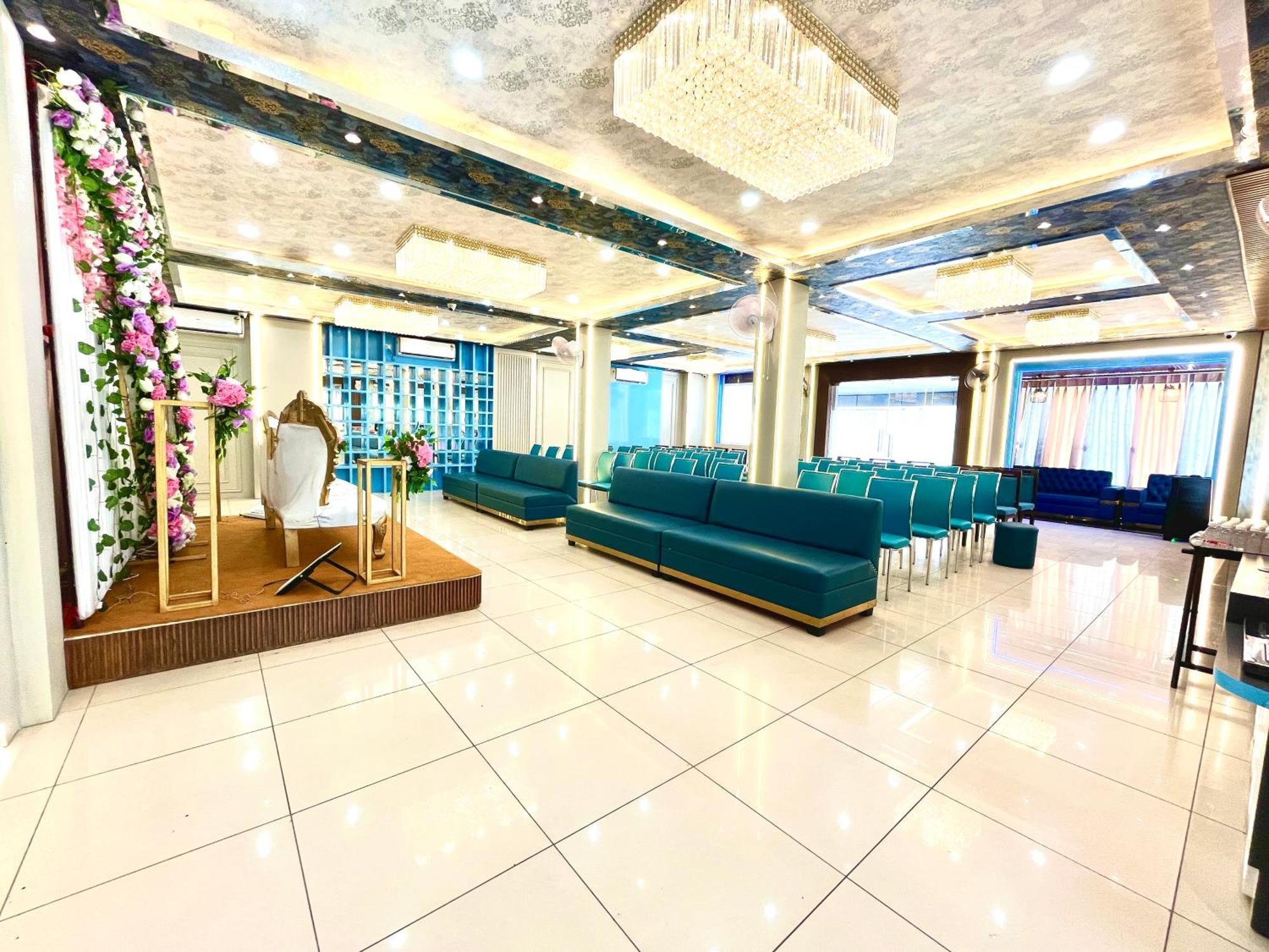 גורקפור Hotel Rama מראה חיצוני תמונה